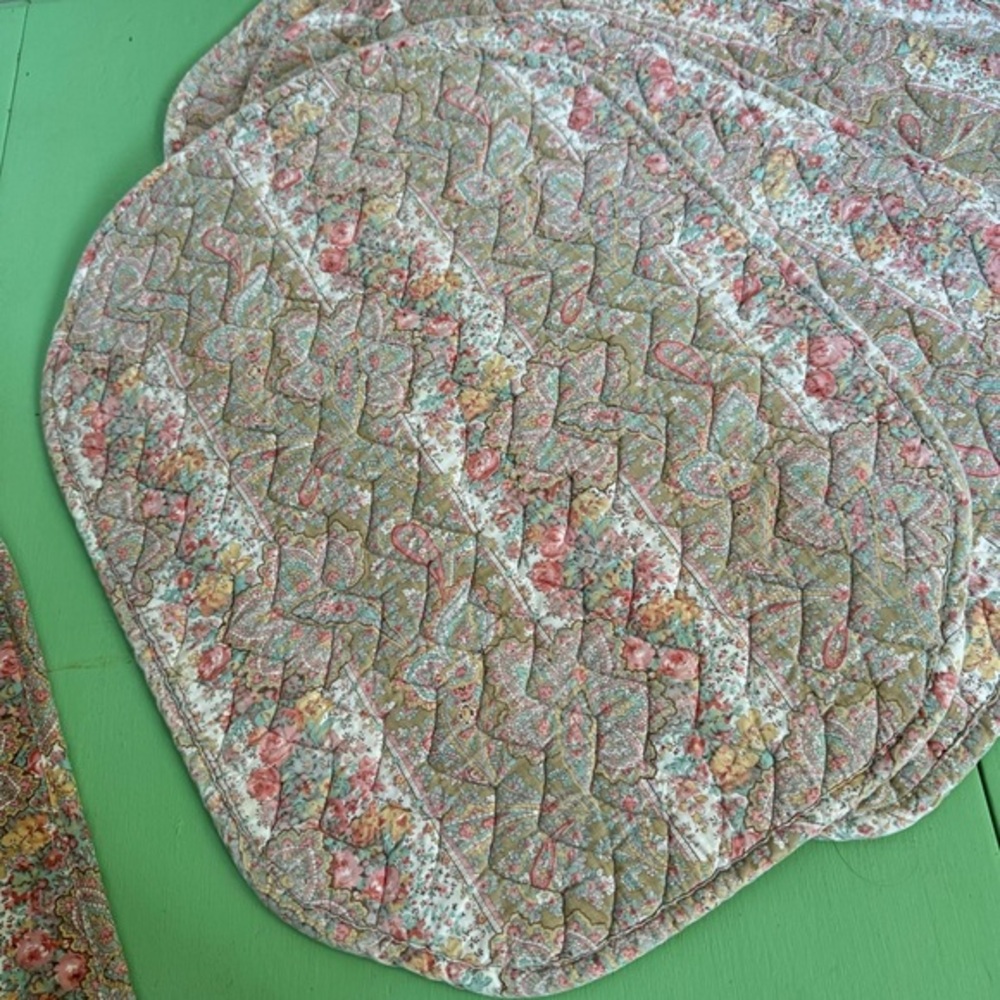 vintage cotton Paisley floral print placemats cotton quilted pastel 6pc cottage